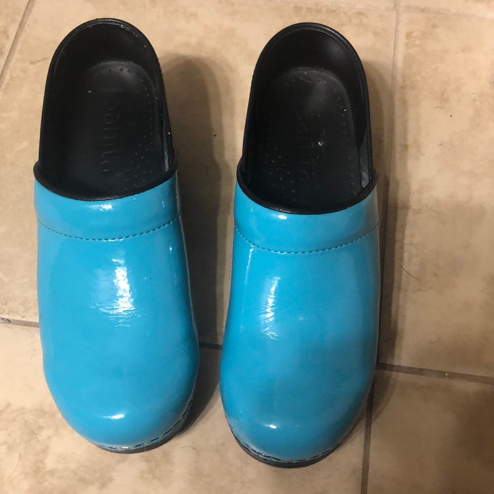 Sanita clogs